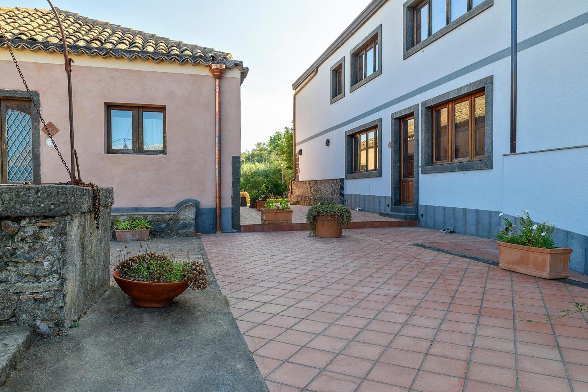 La Pietra Antica O' Munti Villa Mascali Bagian luar foto