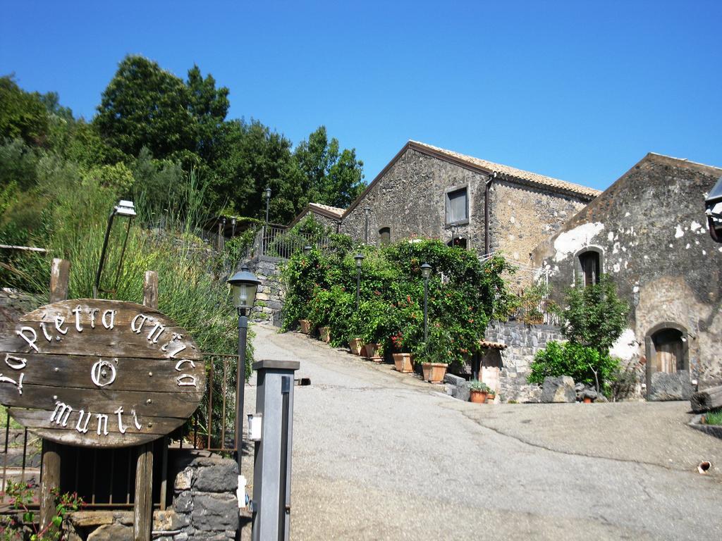 La Pietra Antica O' Munti Villa Mascali Bagian luar foto