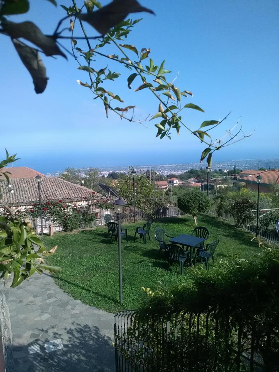 La Pietra Antica O' Munti Villa Mascali Bagian luar foto